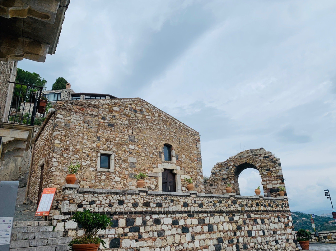 Piazza Sant'Antonino-Castelmola必去景点