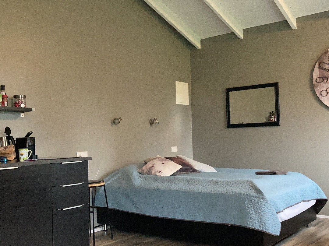 Elding Apartments主图