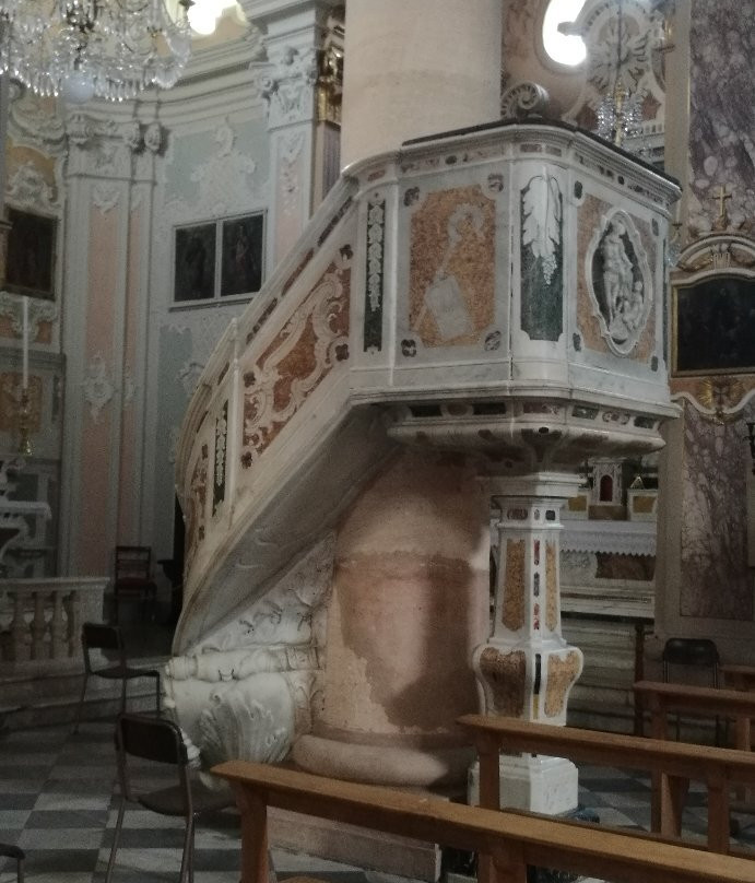 Chiesa di San Martino-Toirano必去景点