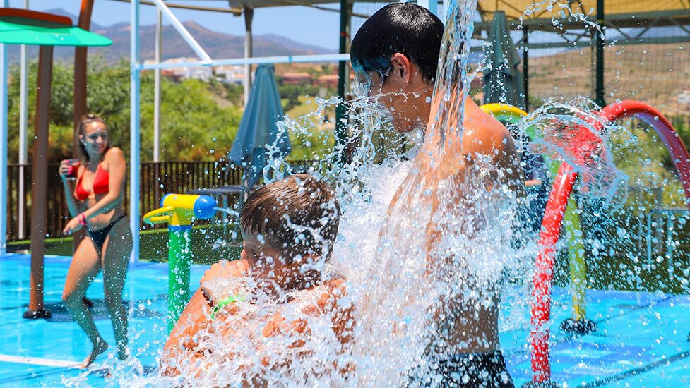 Mundo Mania-埃斯特波纳必去景点