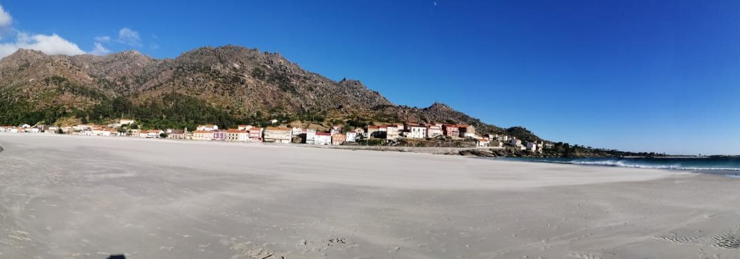 Praia do Pindo景点图片