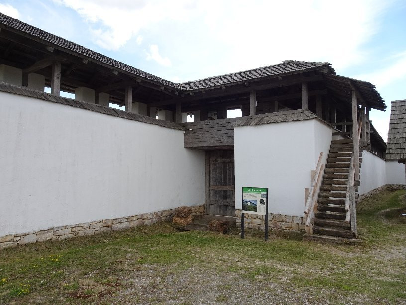 Freilichtmuseum Heuneburg -Keltenstadt Pyrene景点图片