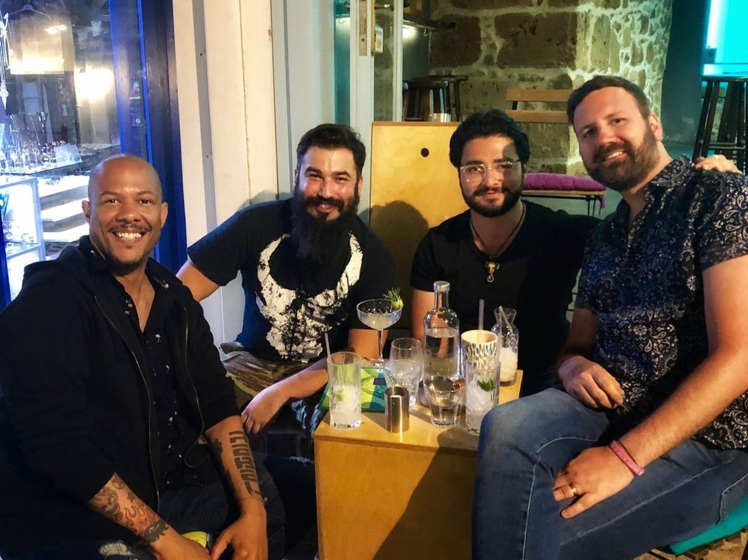 Peacock Tail Bar-干尼亚必去景点