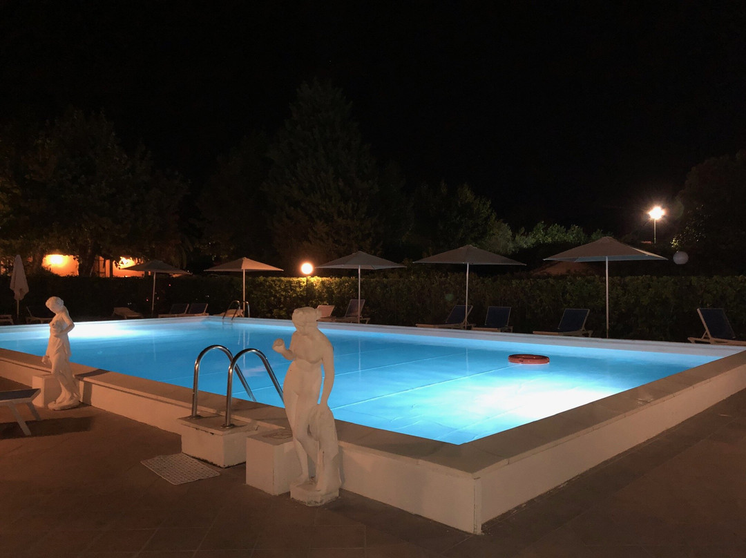 Loriana Park Hotel主图