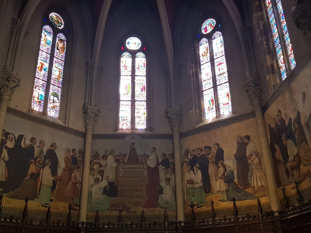 Basilique Notre-Dame景点图片