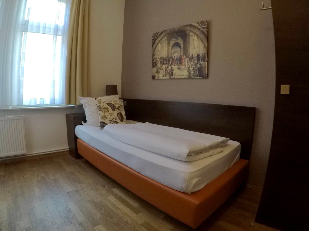 斯蒂普你的啤酒屋酒店主图