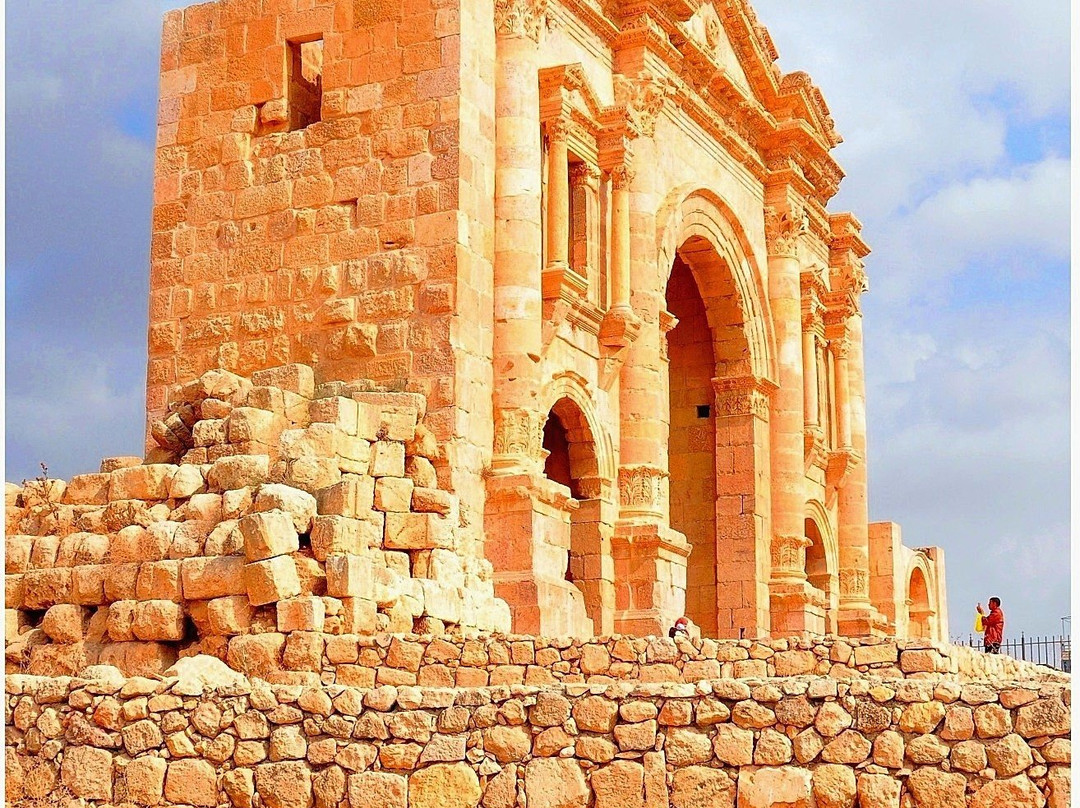 Arch of Hadrian-杰拉什必去景点