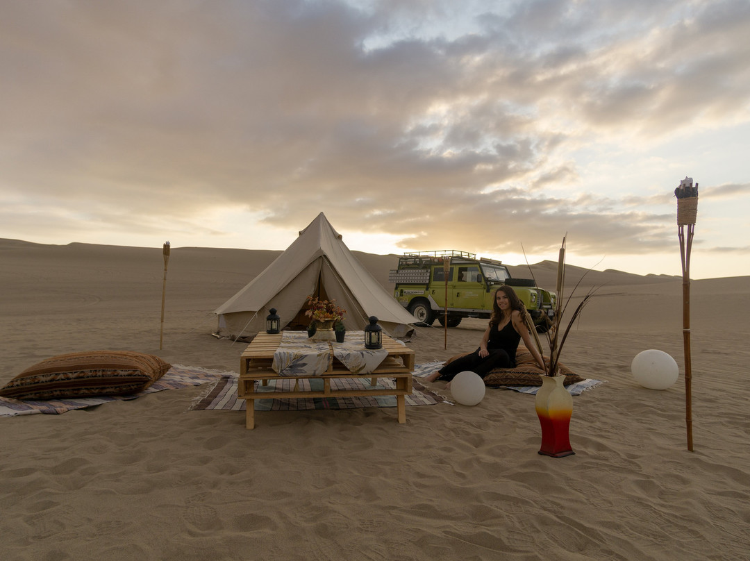 Huacachina Tours景点图片