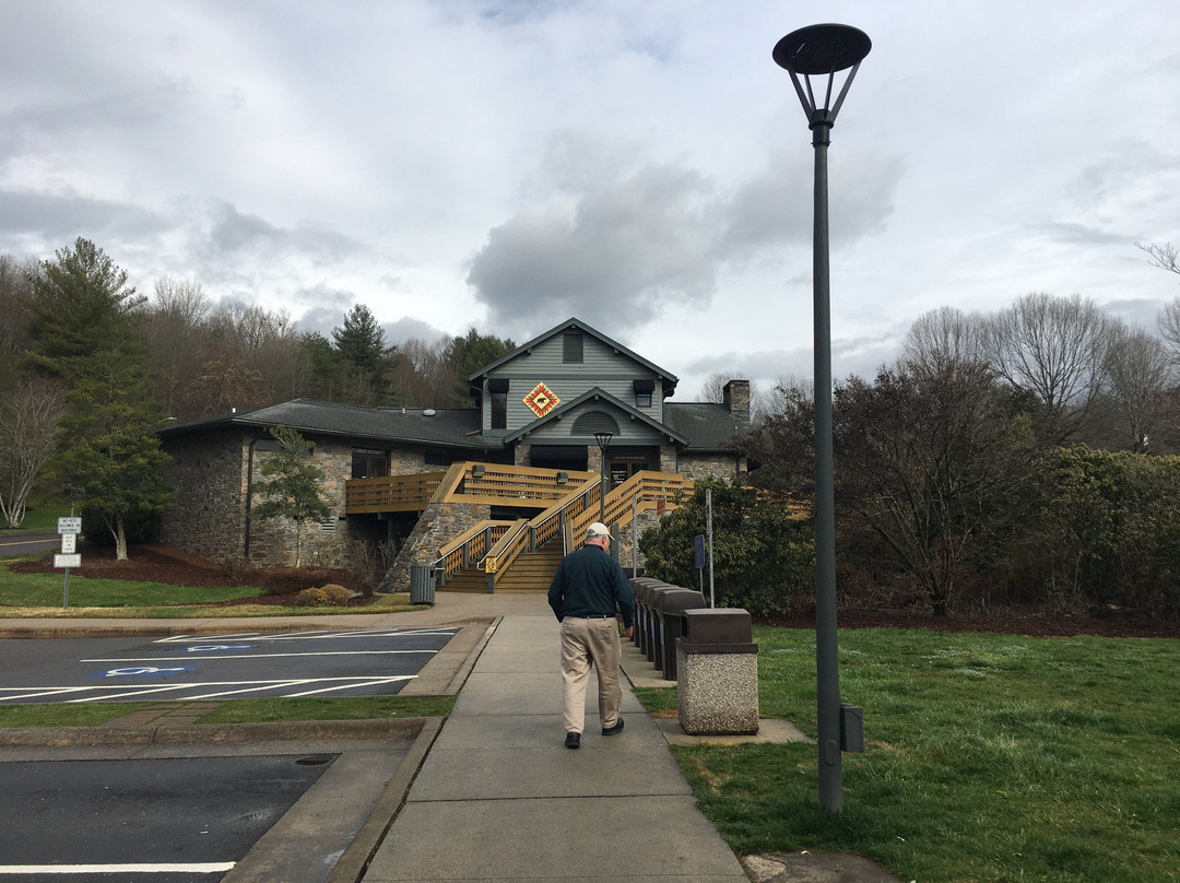 Smoky Mountain Visitor Center景点图片