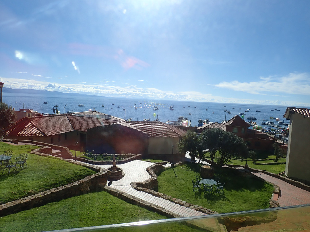 罗萨里奥拉戈提提卡卡酒店主图