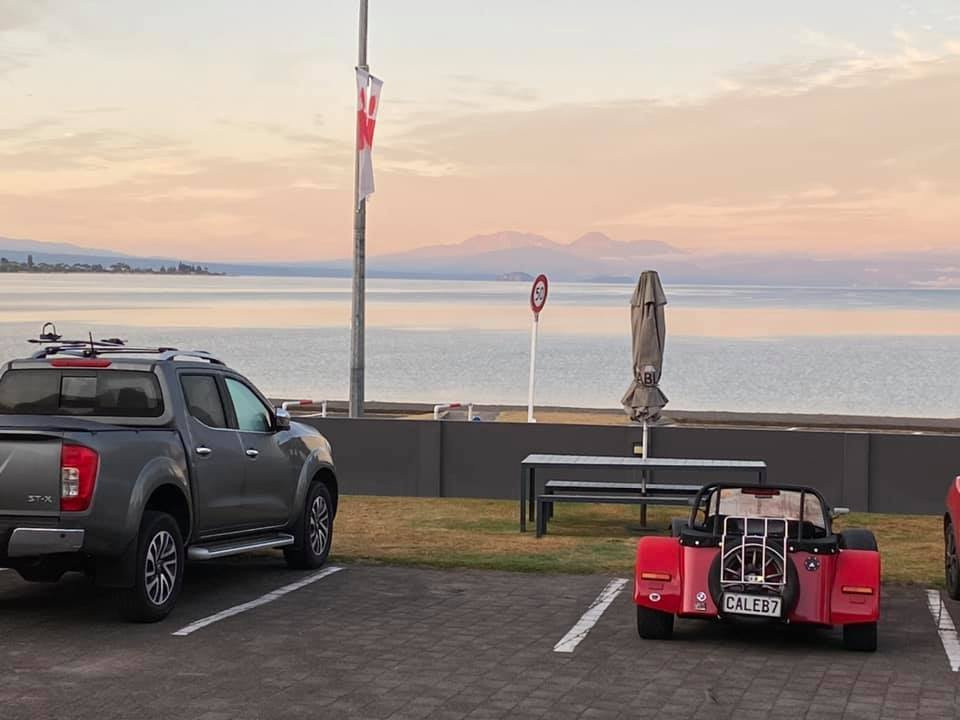 歌堡湖畔汽车旅馆主图