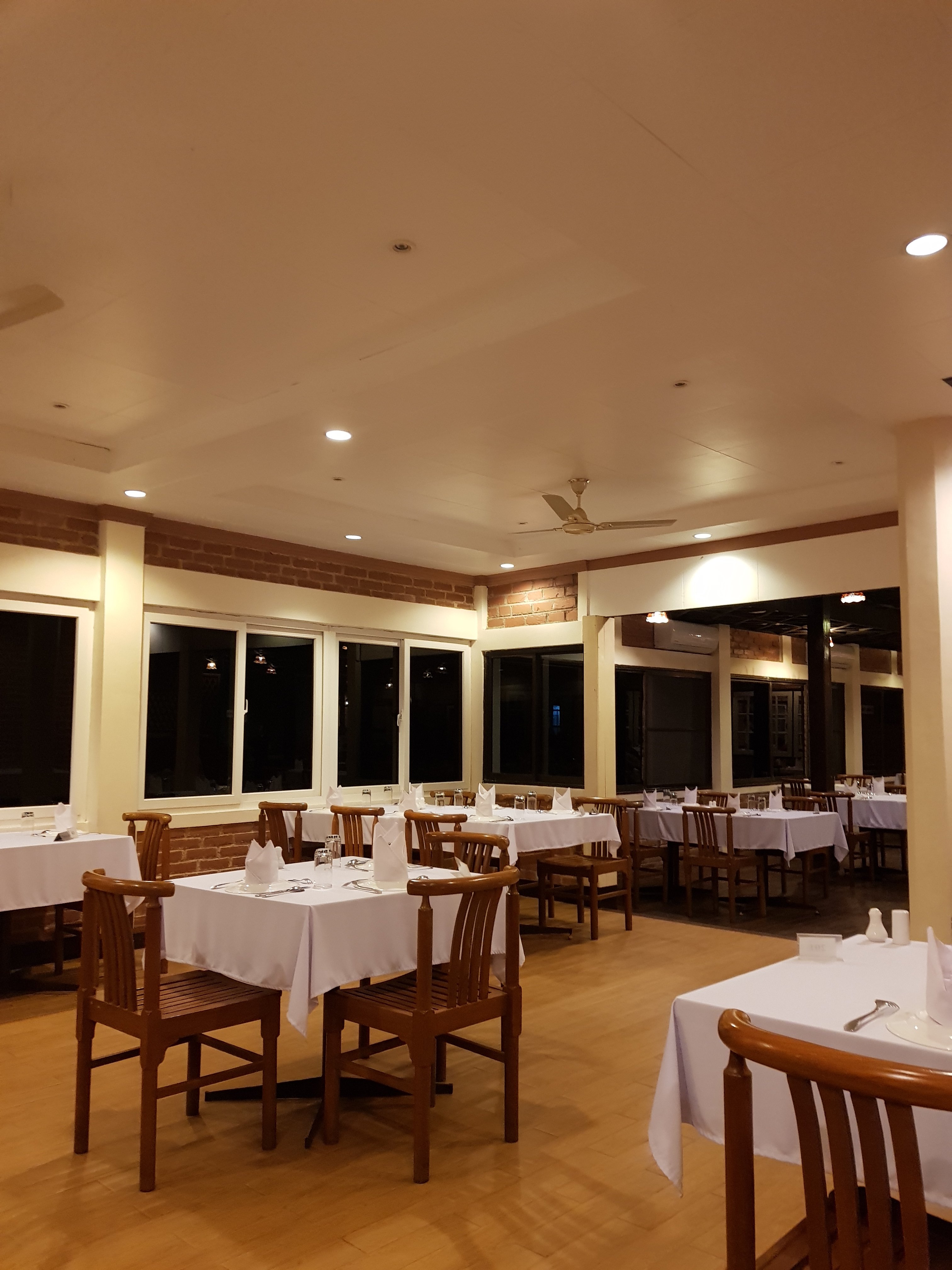 Mountain Top Hotel-餐饮