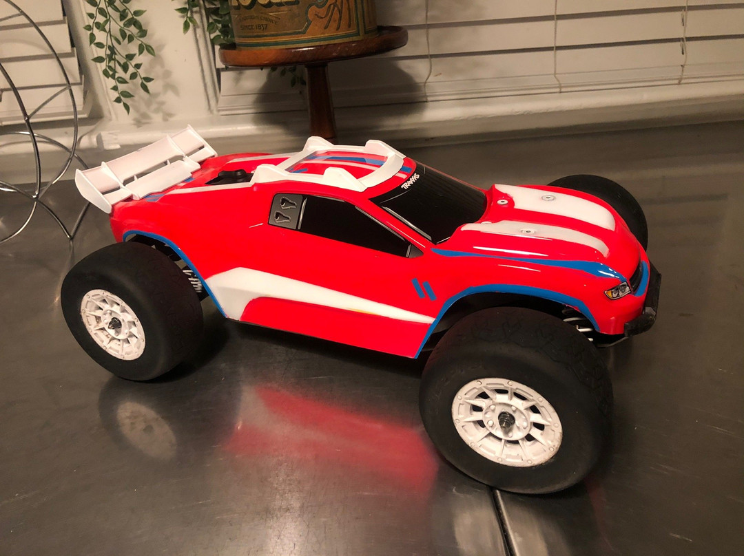 Burlington Hobbies & RC Track-Burlington必去景点