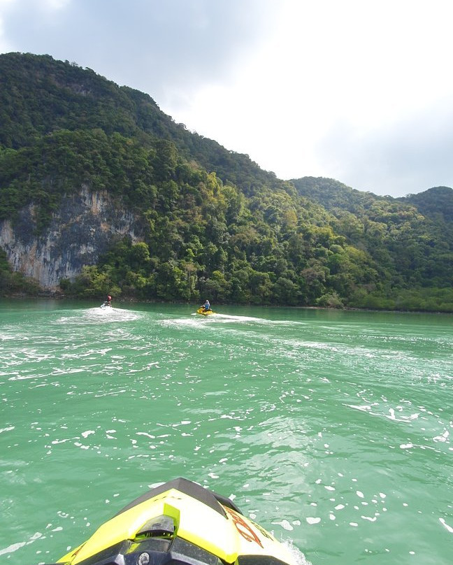 Toro Watersports景点图片