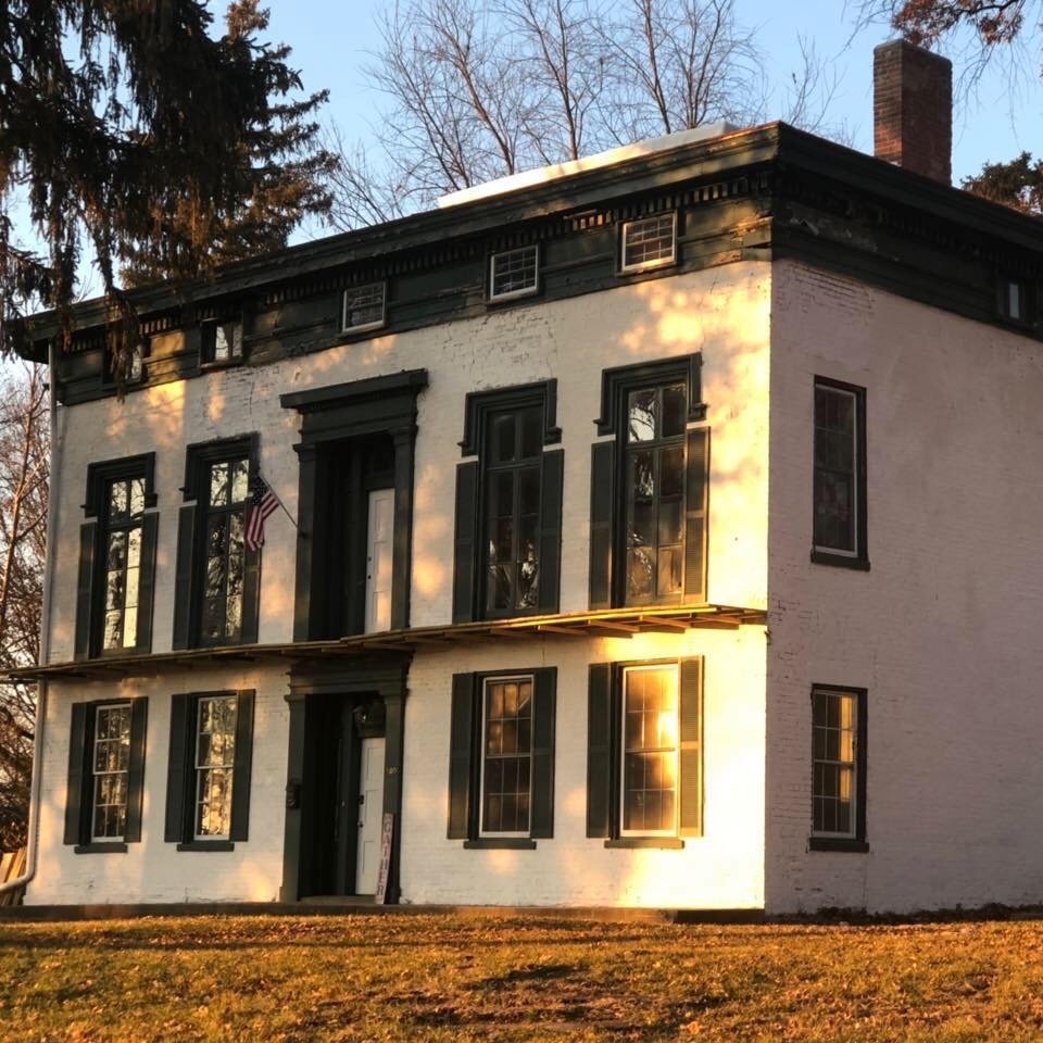 The Historic McDonald Airbnb-官方