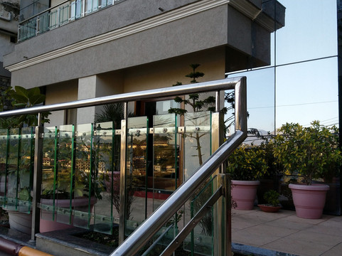 塔尔天堂酒店主图