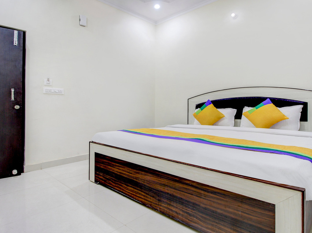 Treebo Trip Divine City主图