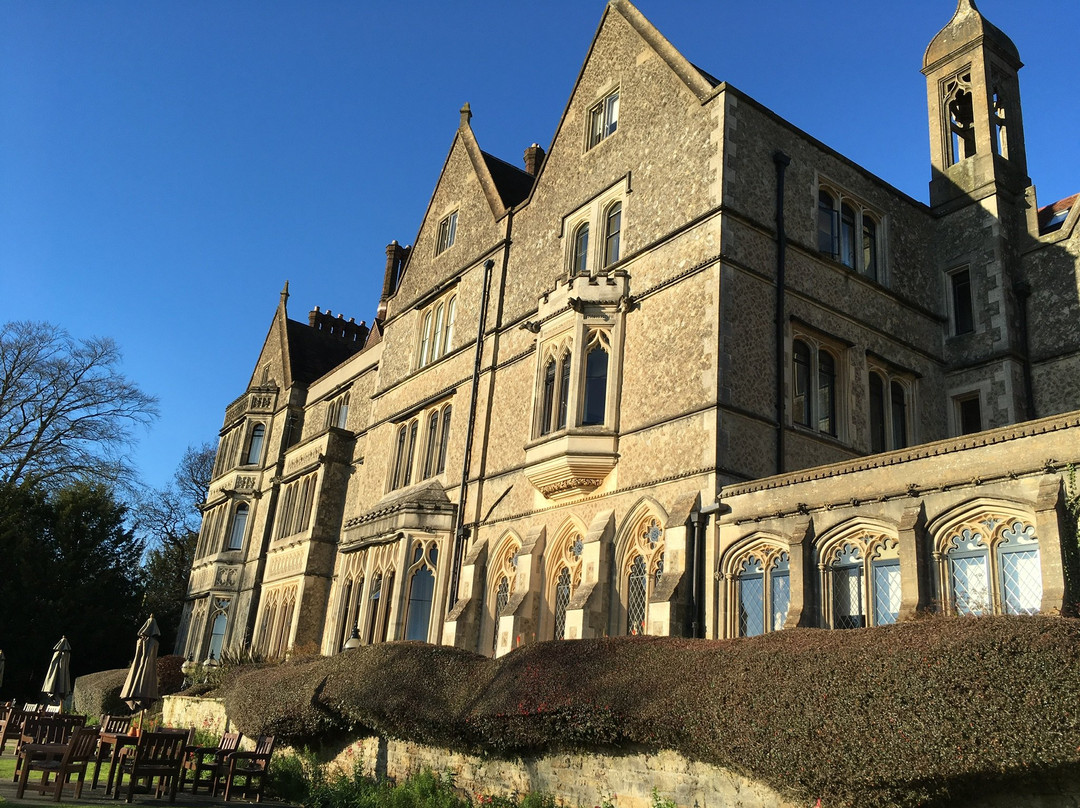 Nutfield Priory Hotel & Spa主图