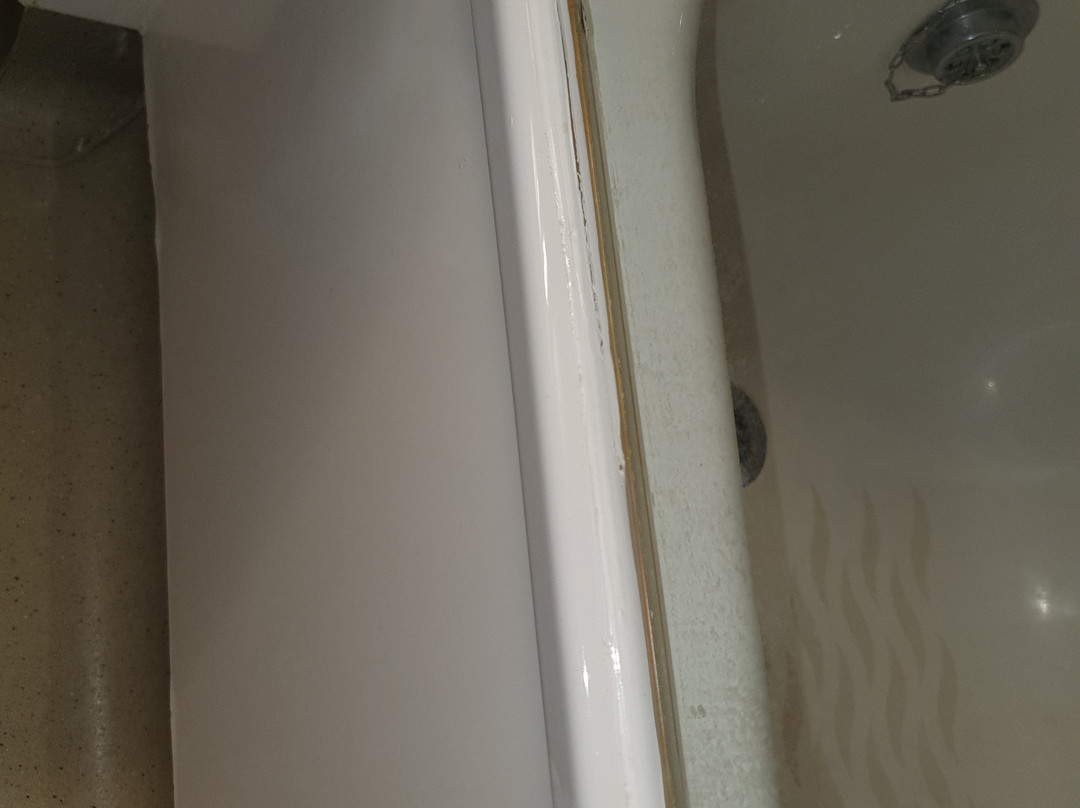 Warrington Motel, J20 M6 Lymm Services主图