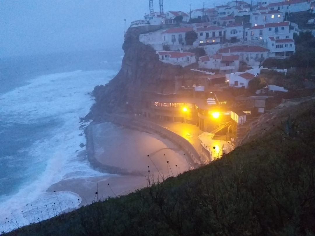 Lugar das Piscinas das Azenhas do Mar景点图片