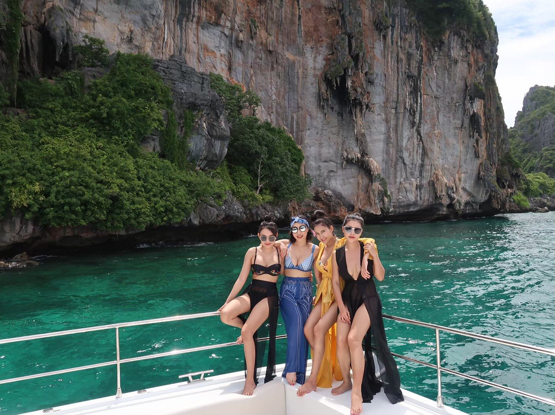 Catamaran Excursion-普吉岛必去景点