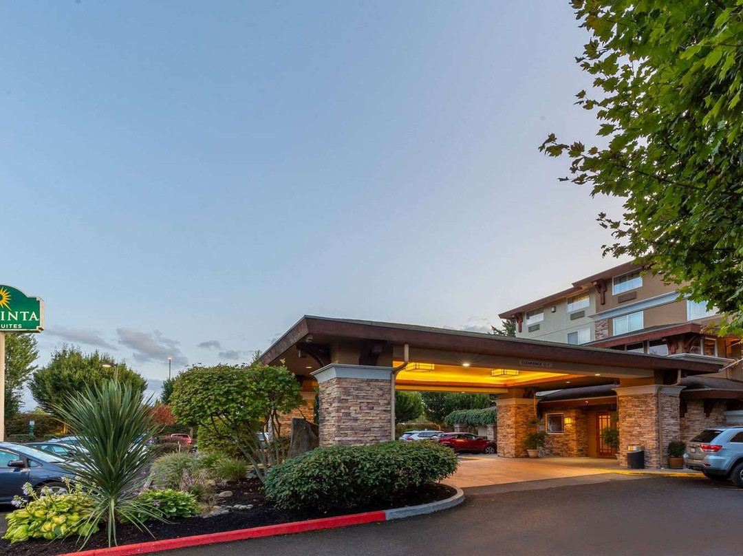 La Quinta Inn & Suites by Wyndham Vancouver主图