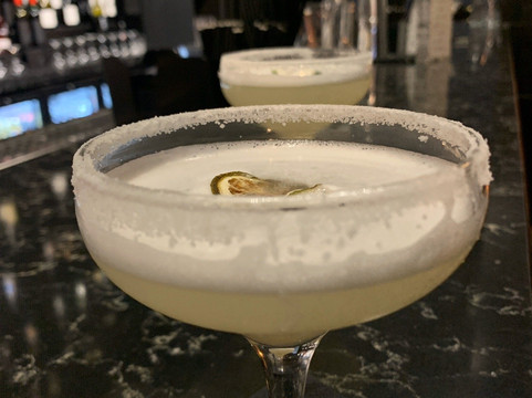 Thewlis Cocktail Lounge-利兹必去景点