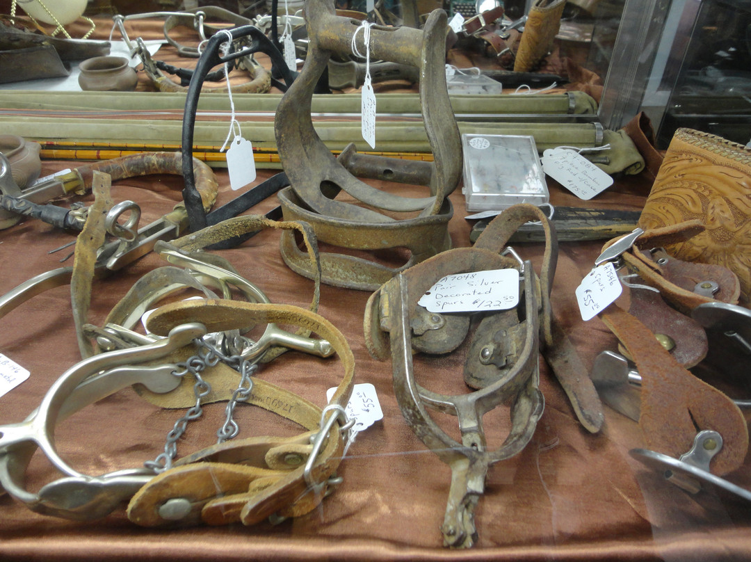 Artifacts Antiques and Art-Spearfish必去景点