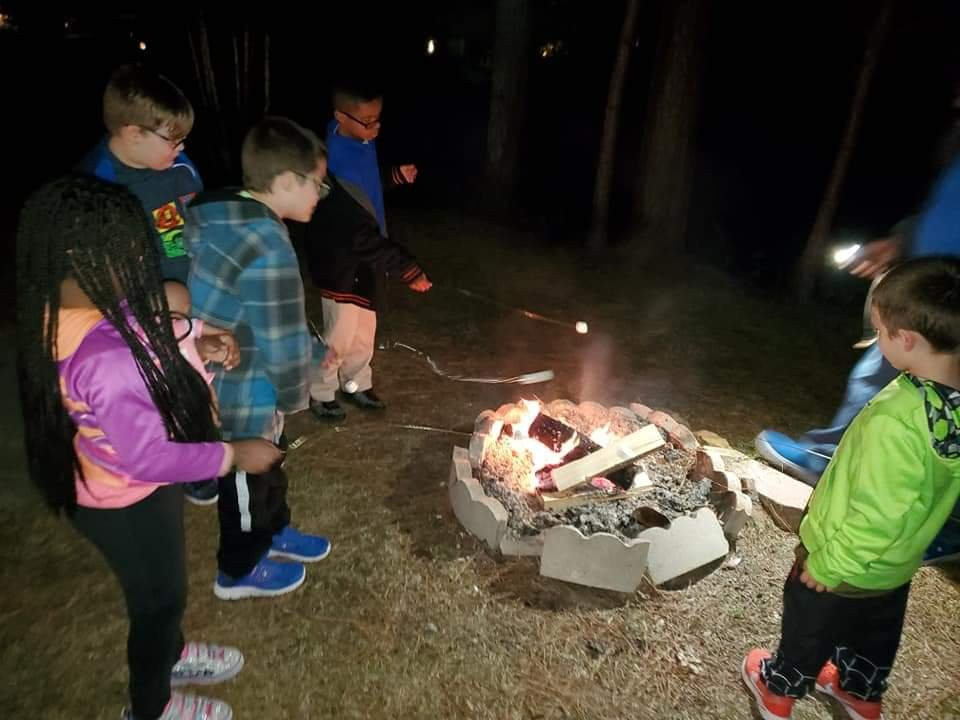 The Yellow Rose Cabin主图