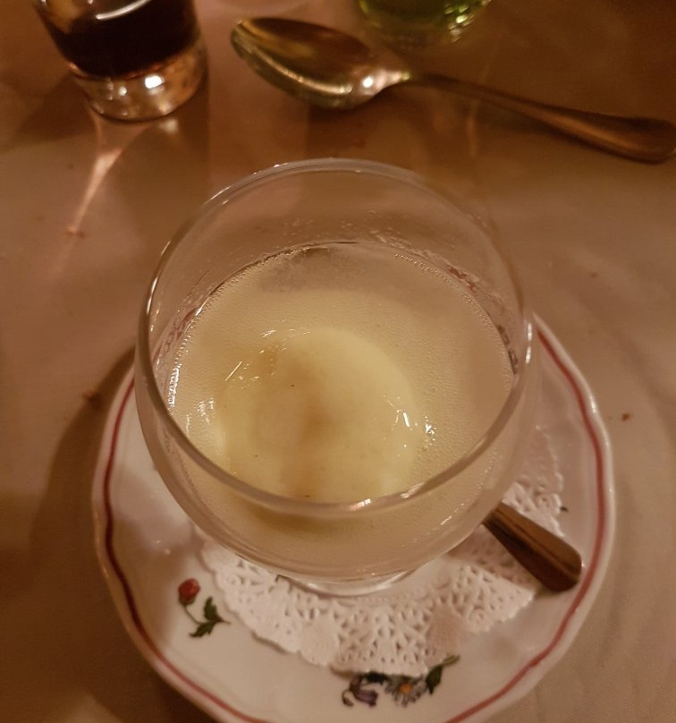 奥贝奇酒店主图