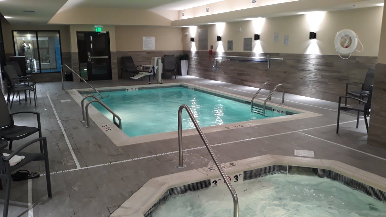 Fairfield Inn & Suites Nashville Hendersonville-泳池