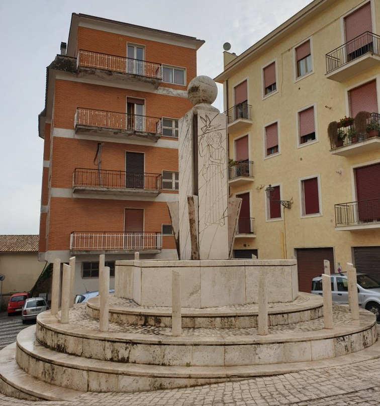Cattedrale di Santa Maria Assunta-弗罗西诺内必去景点