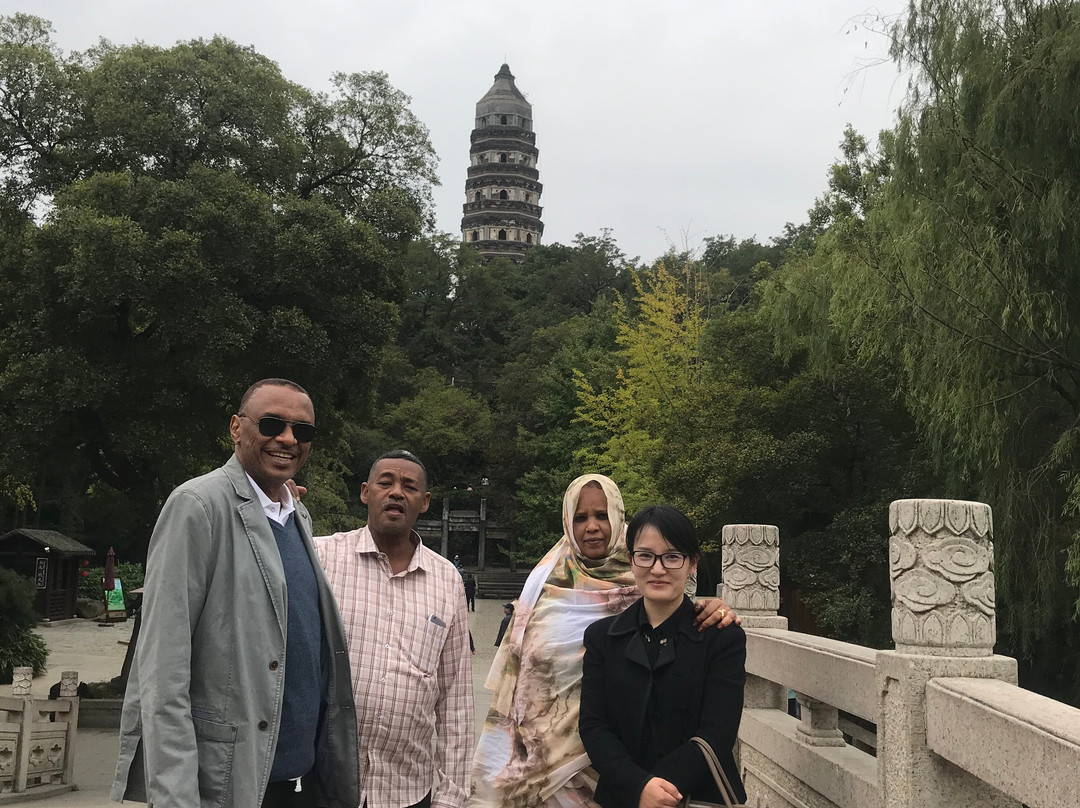 Tour in Shanghai-上海市必去景点