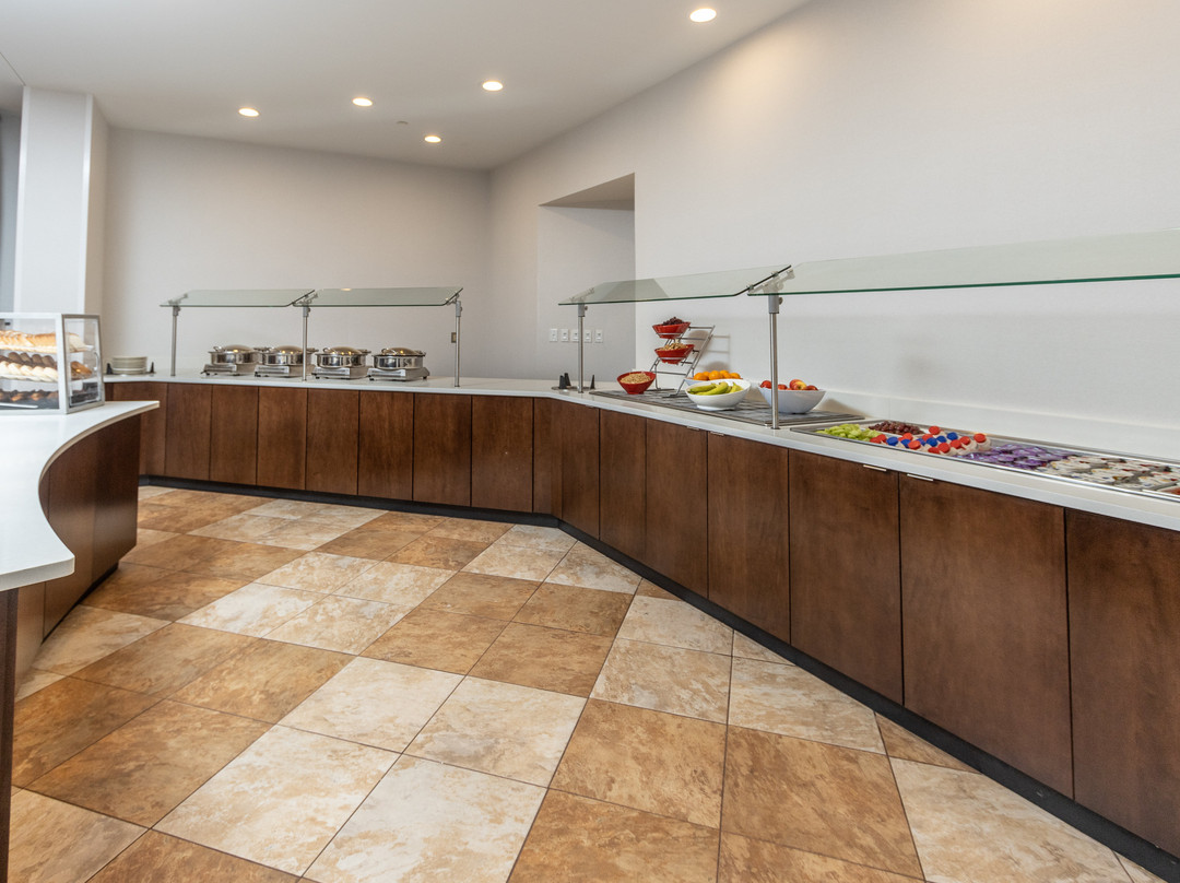 Holiday Inn & Suites Memphis - Wolfchase Galleria by IHG主图