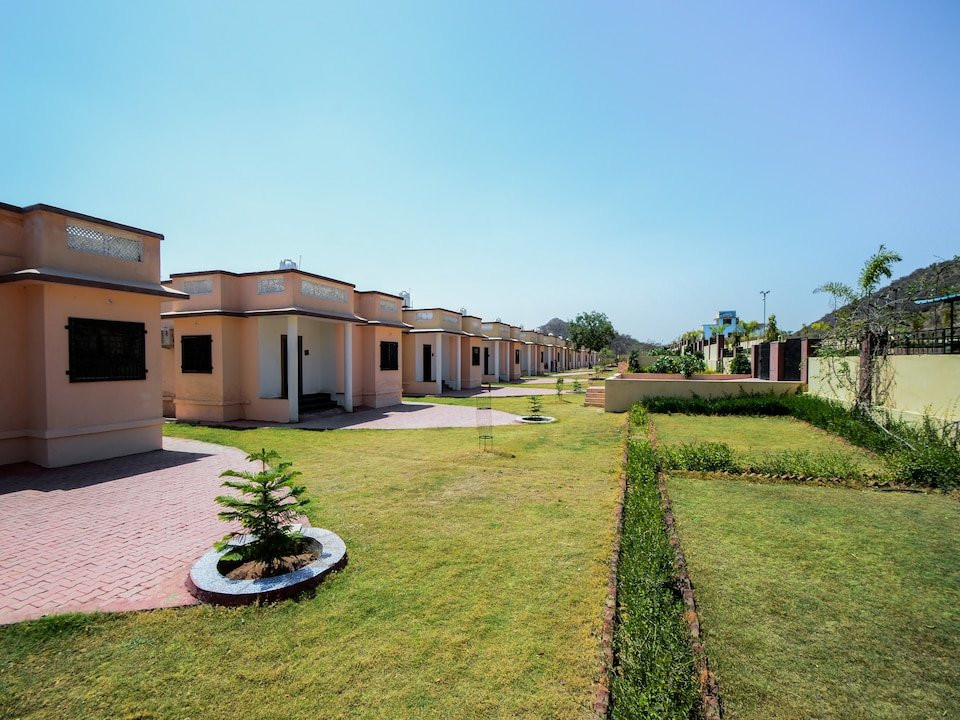 Nakoda Dham Green Valley Resort主图