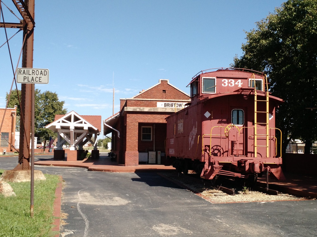 Bristow Historical Depot and Town Square景点图片