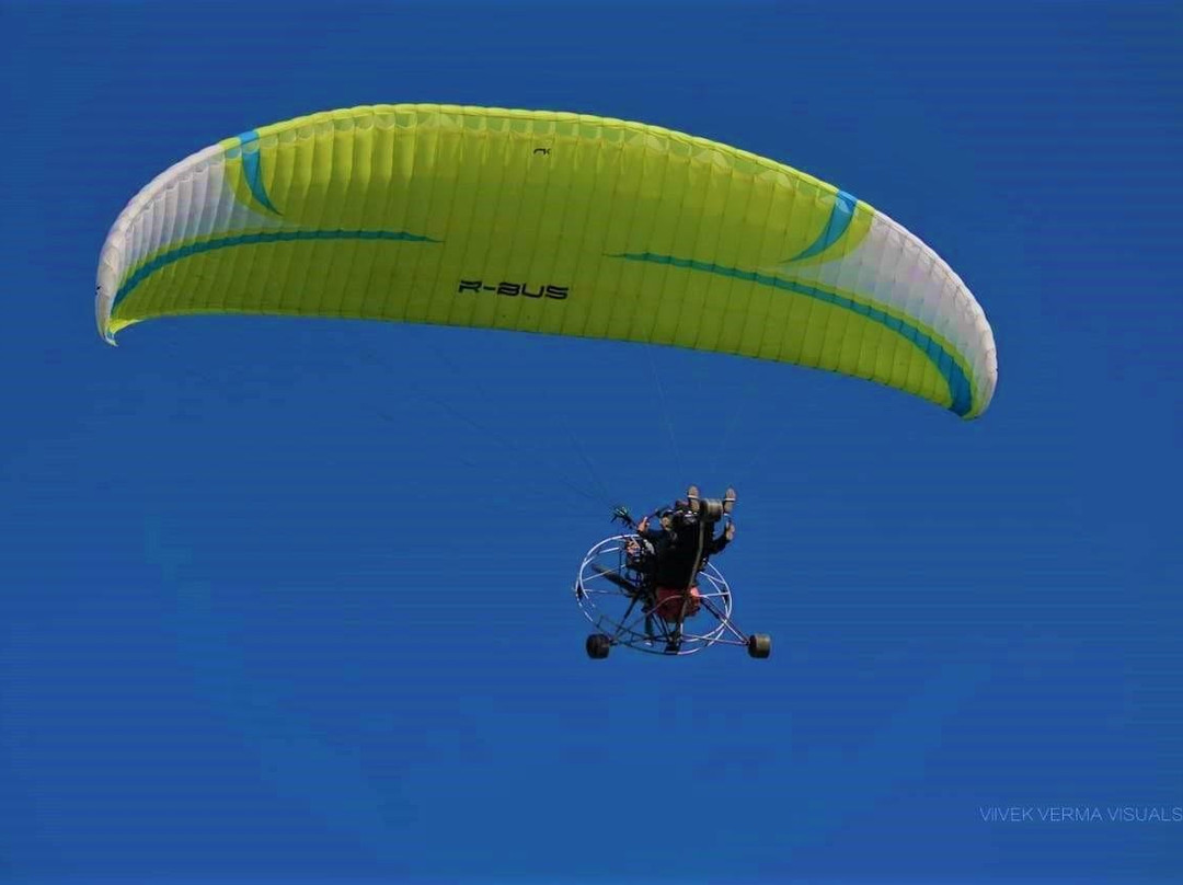 Paramotoring / Paragliding adventure景点图片