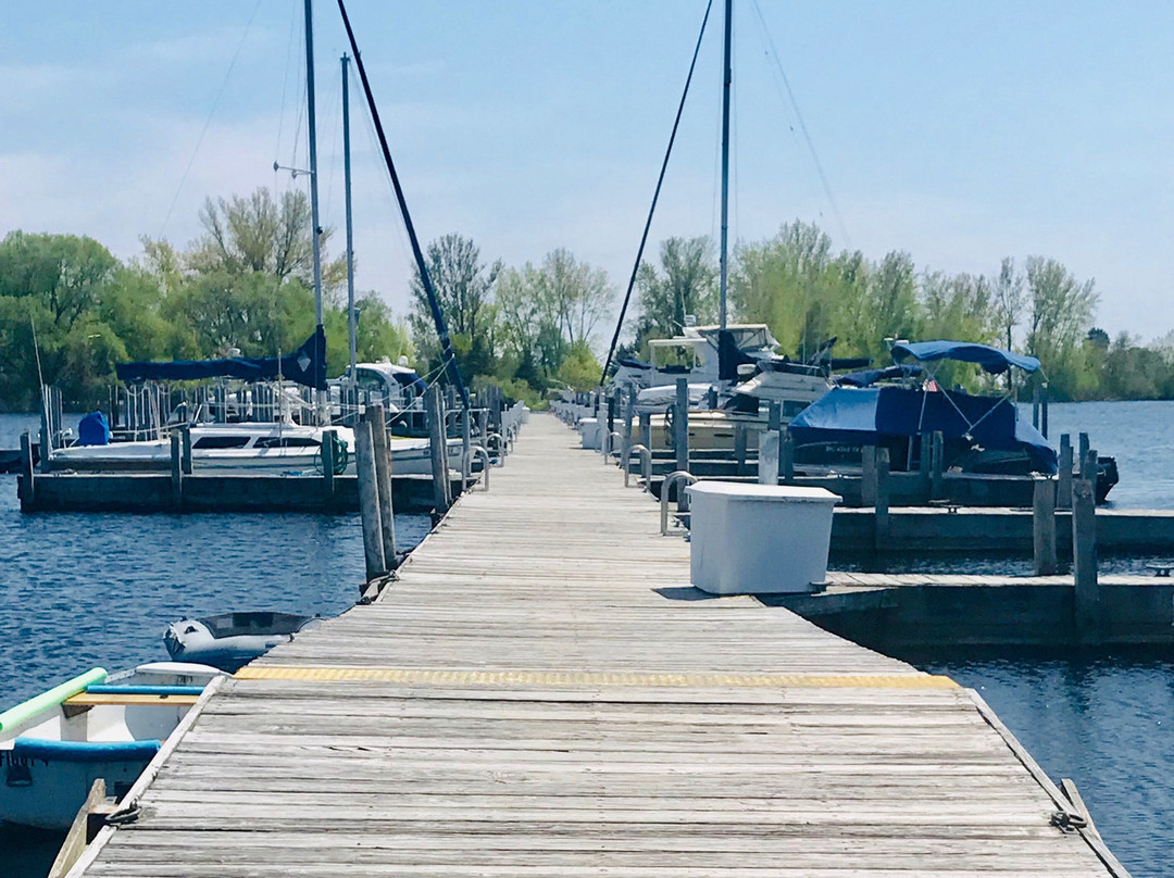 Escanaba Marina