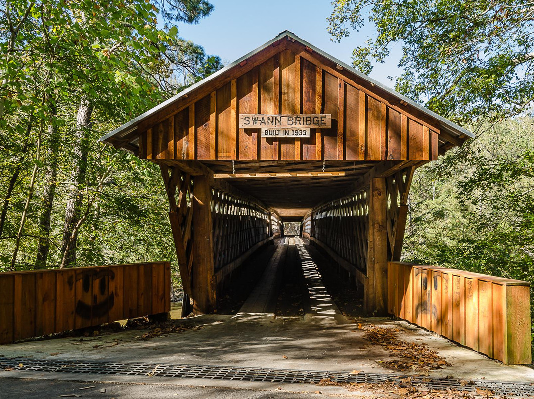 Hayden旅游景点-Swann Covered Bridge