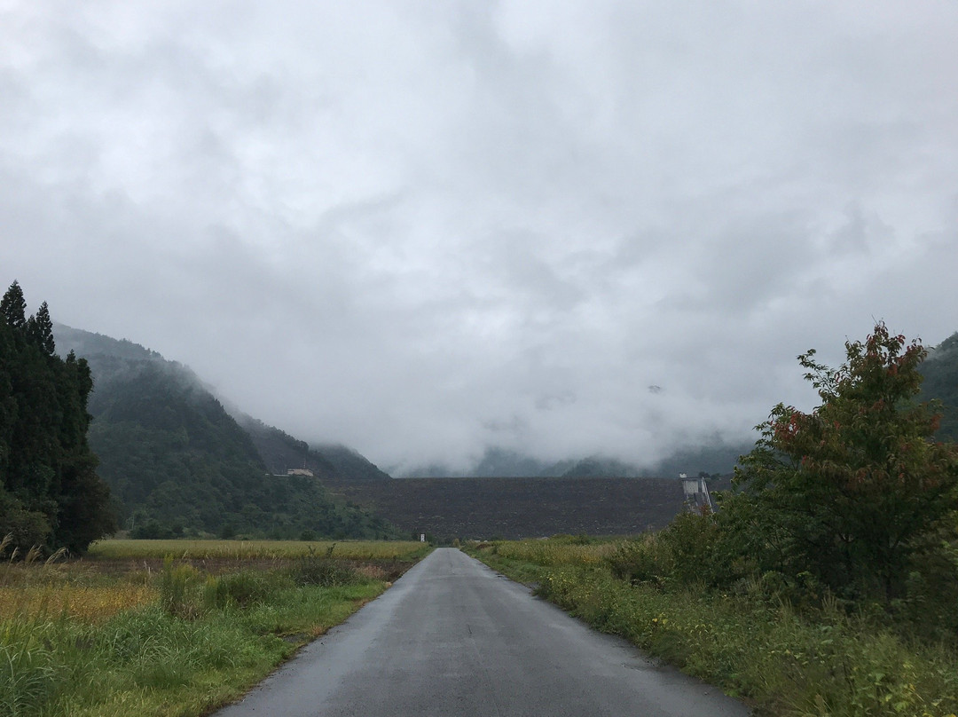 Hinaka Dam景点图片