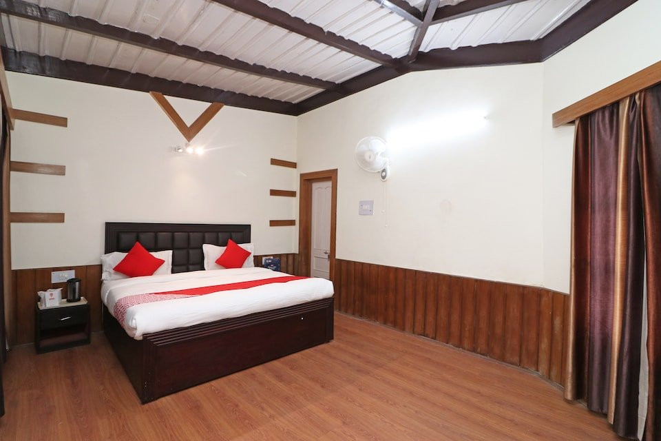 OYO 33384 Sarthak Inn And Tarang Restaurant主图