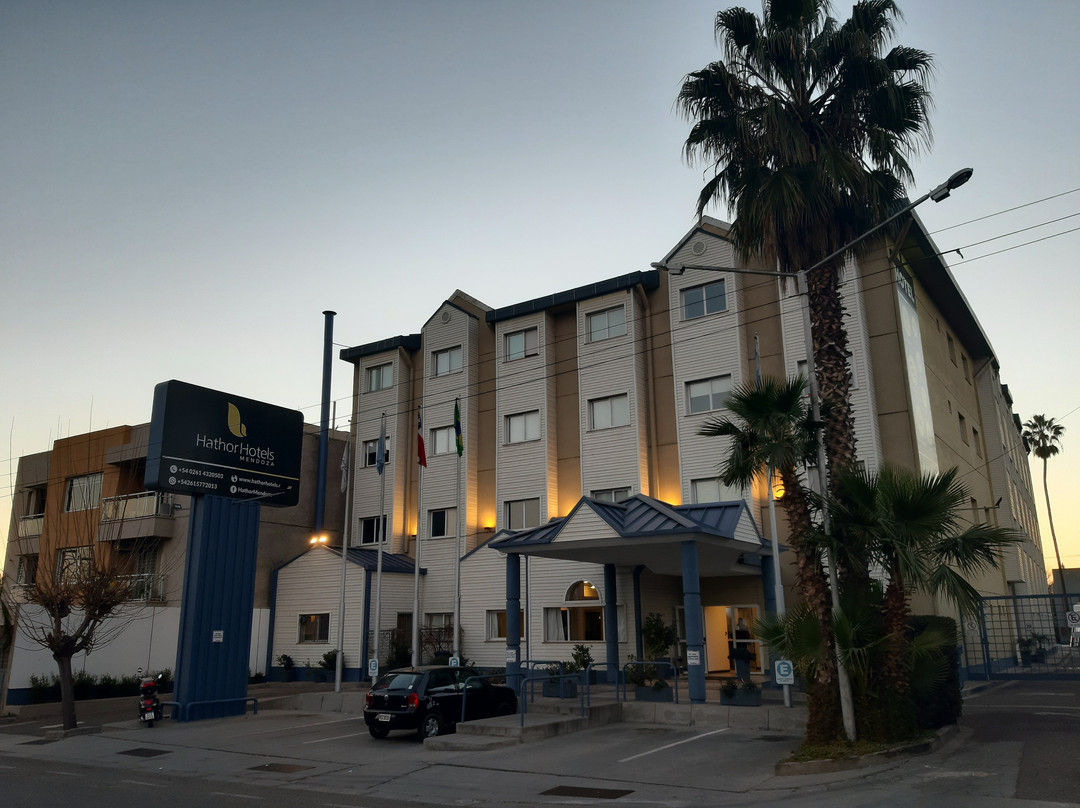 伯纳达酒店主图