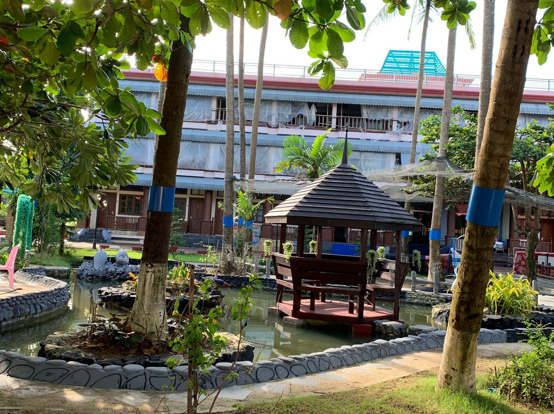 Golden Beach Resort Hotel主图