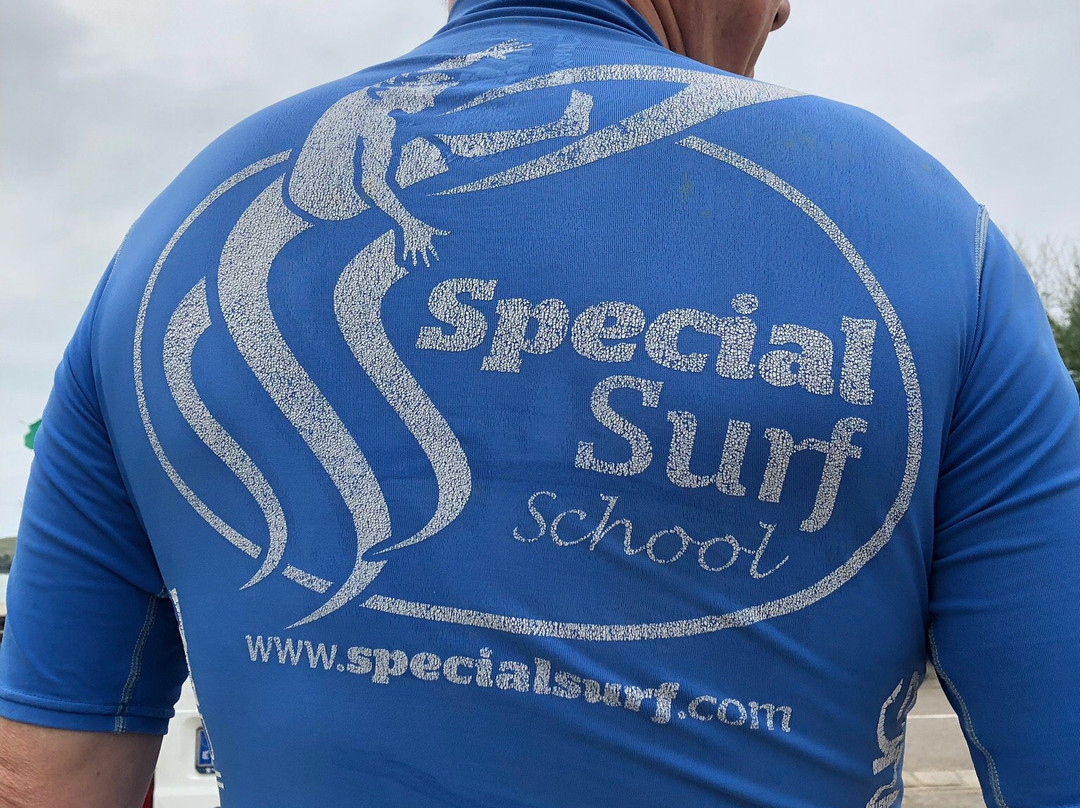 Special Surf School景点图片