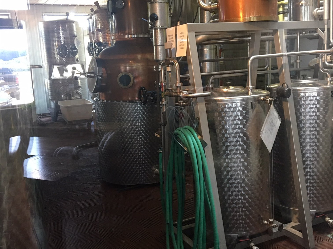 Crown Valley Brewing and Distilling-Sainte Genevieve必去景点