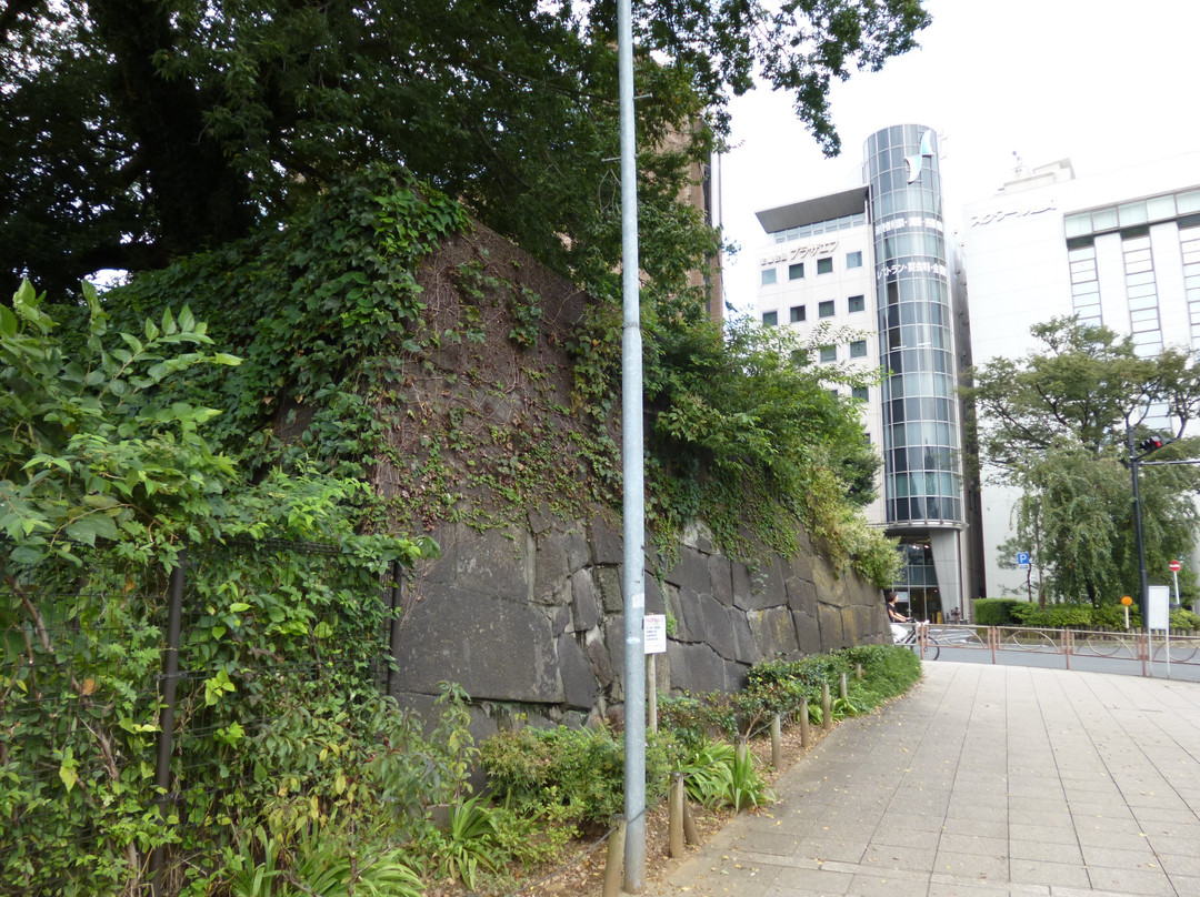 Edo Castle Sotobori Yotsuya Mitsukre Remains-千代田区必去景点