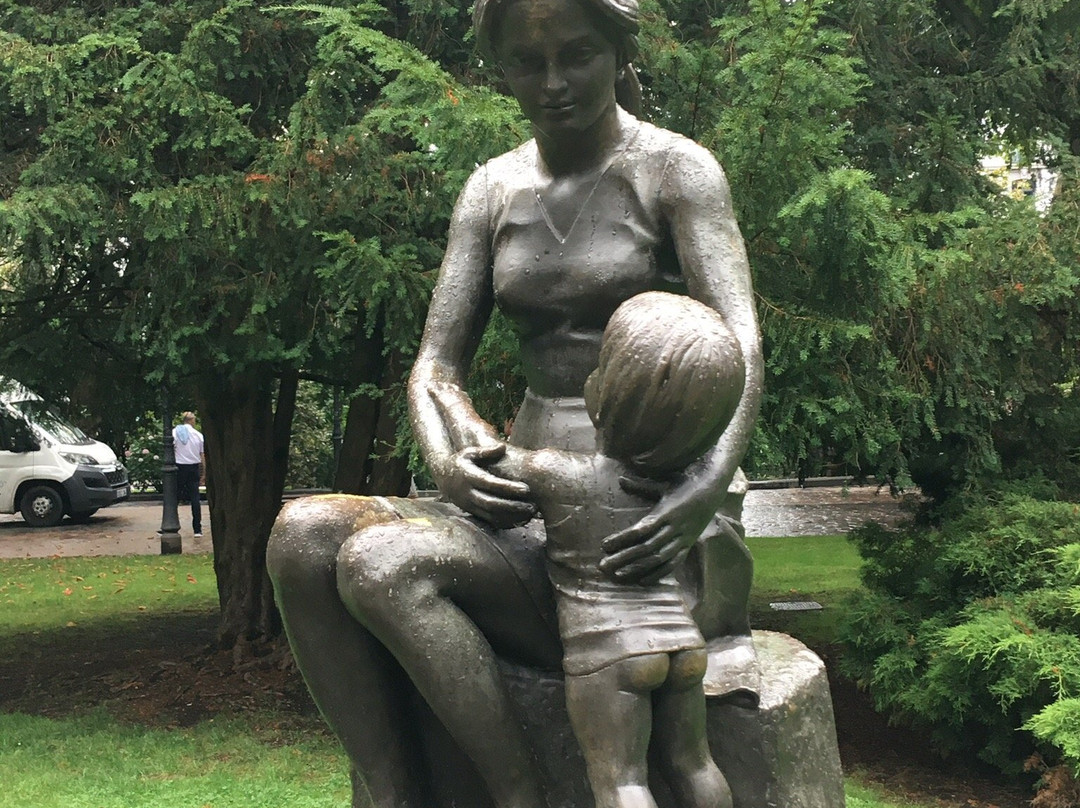 Apartamentos Escuder主图