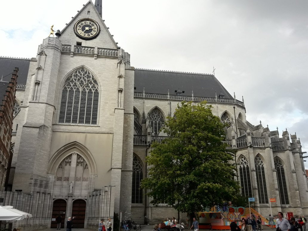 Saint Peter's Church (Sint-Pieterskerk)景点图片