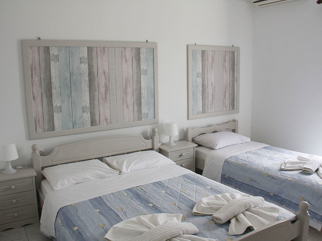 Calypso Apartments主图