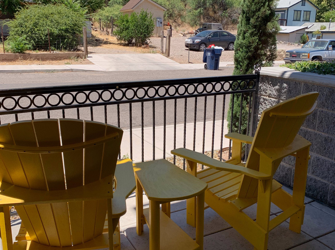 The Tavern Hotel主图